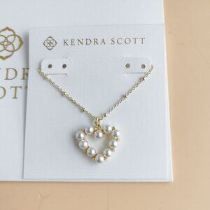Kendra Scott Ashton Heart Collection. Gold White Pearl Short Necklace